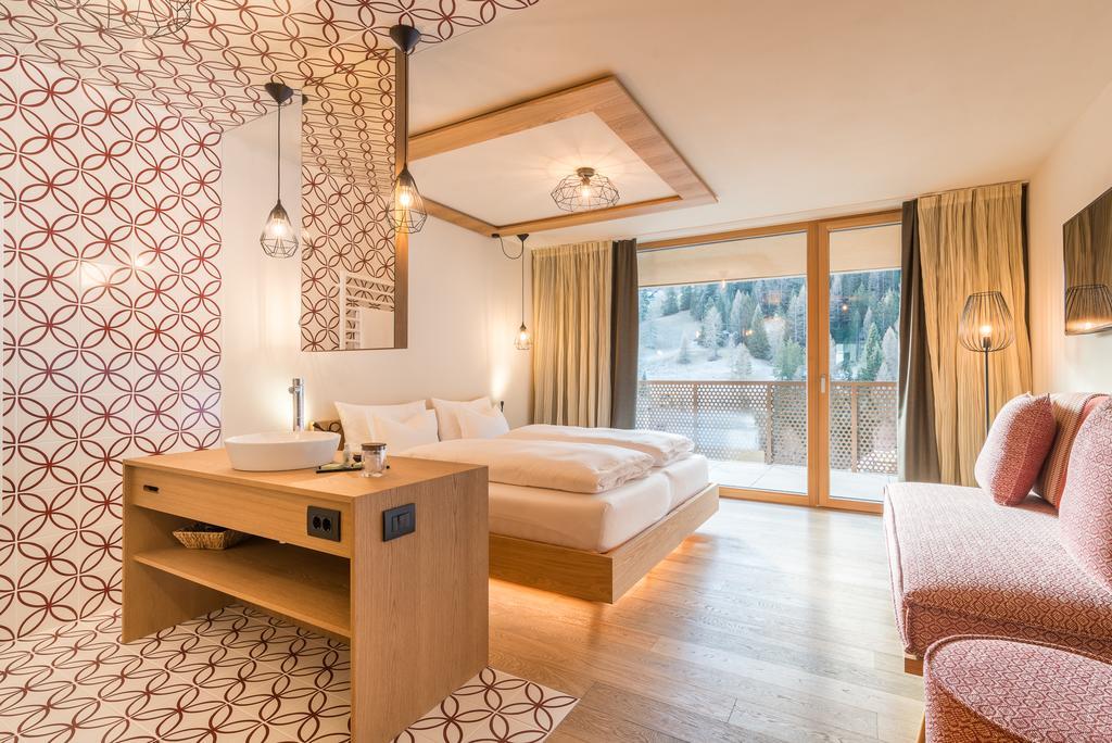 Hotel Tofana サン・カッシアーノ エクステリア 写真